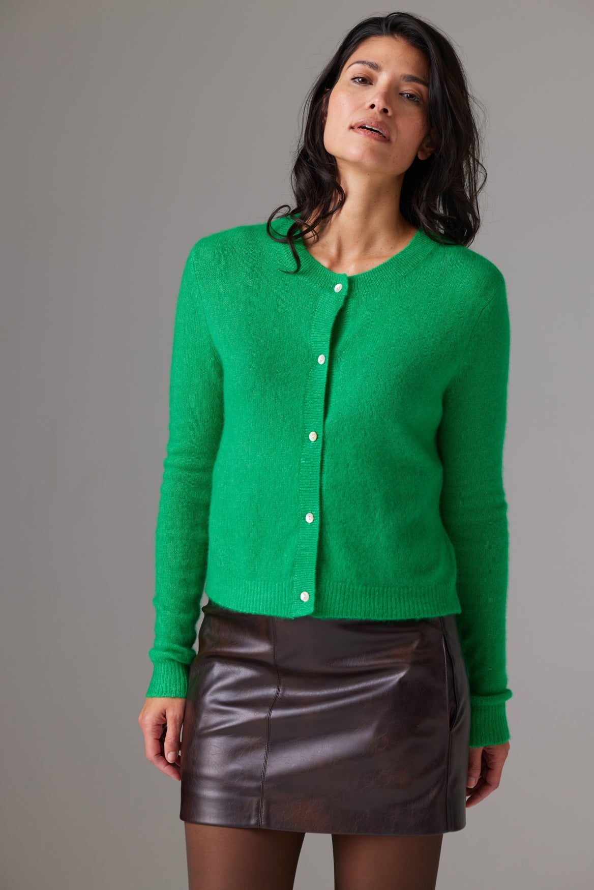 AMARA MALOU CARDI 