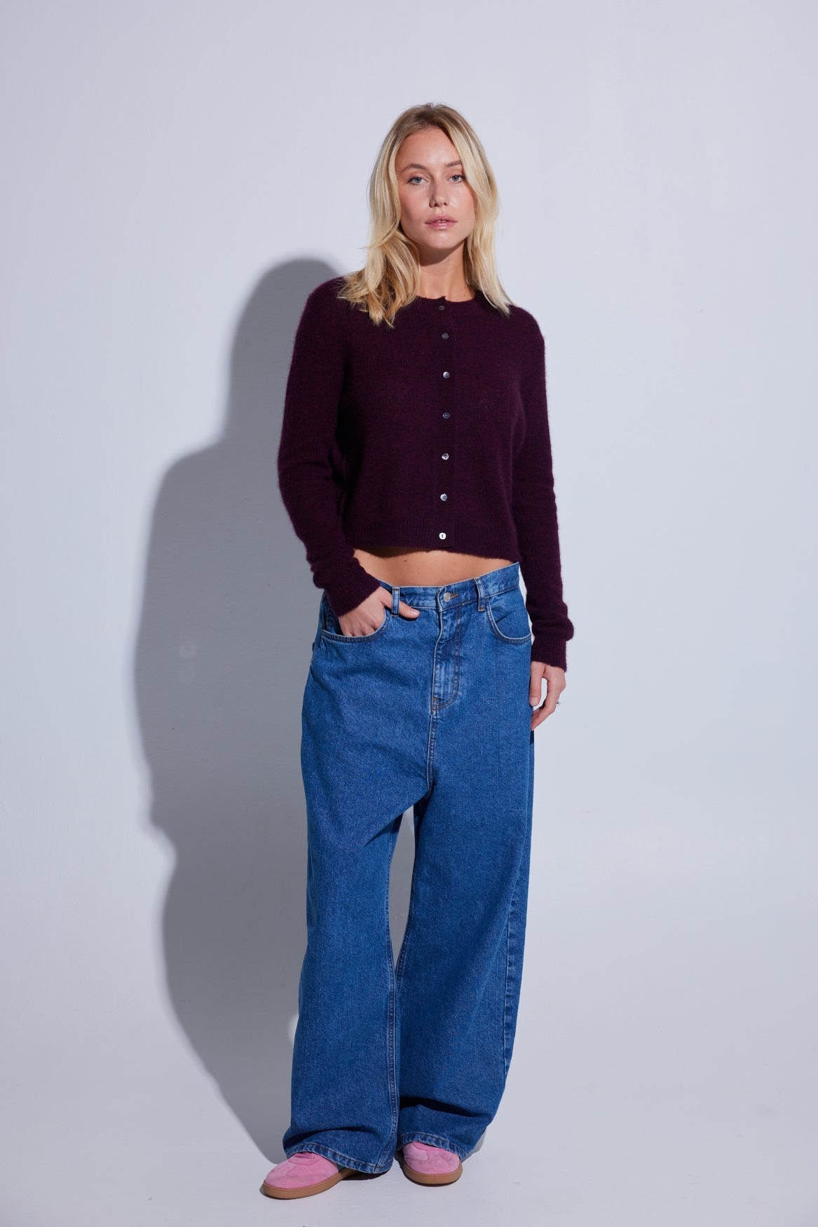 AMARA MALOU CARDI 
