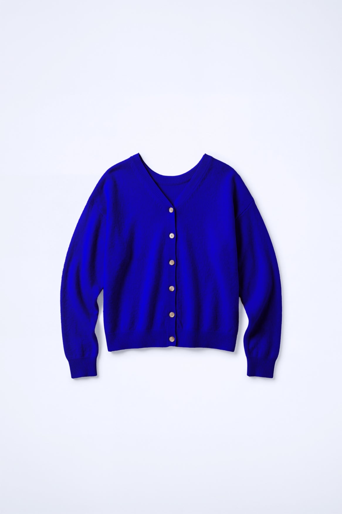 LAYBACK LUXE BUTTON