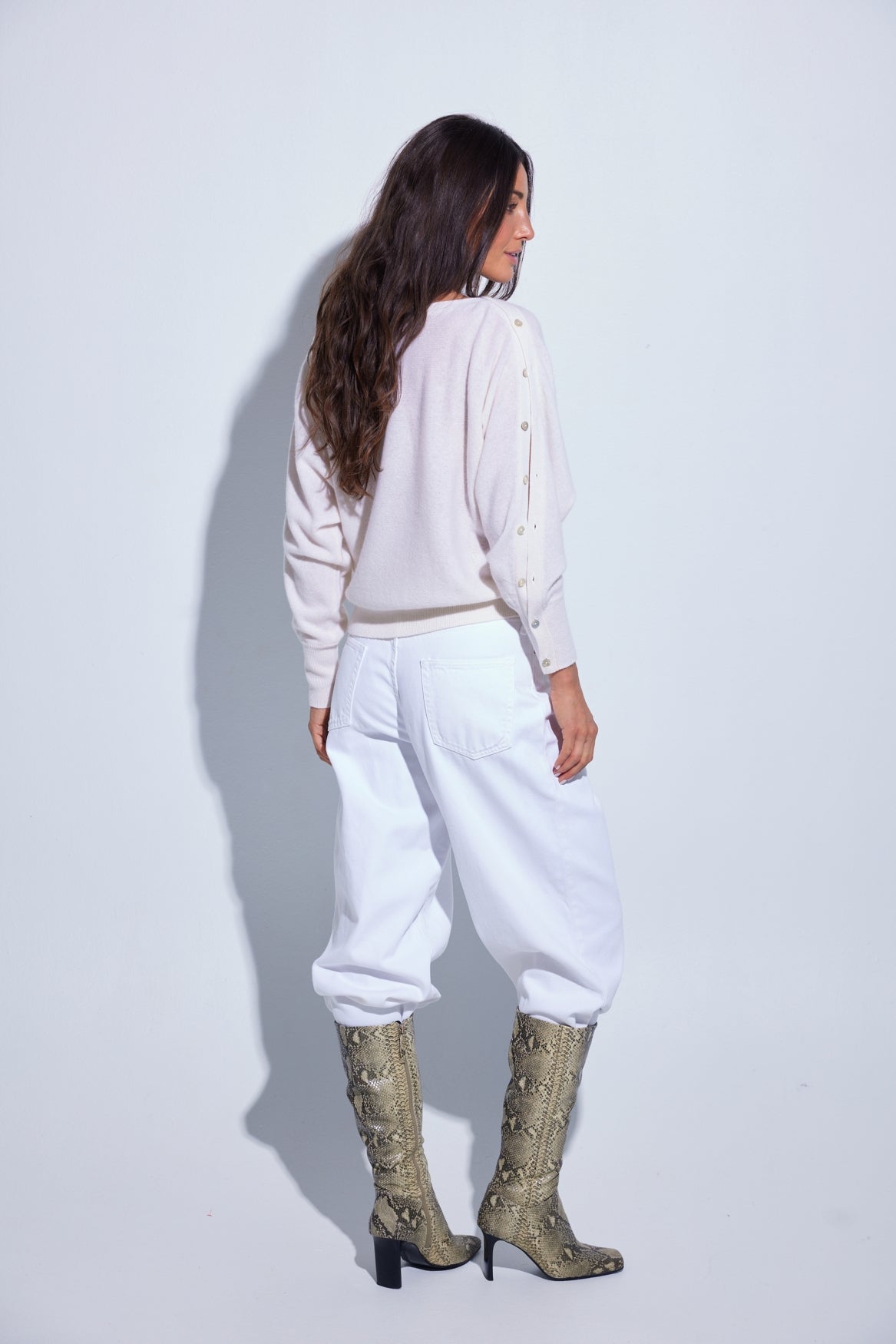 BLUEBIRD BUTTON BOAT NECK 