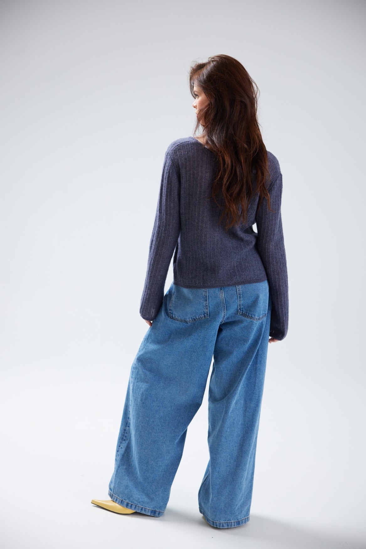 AMARA MILANI STITCHY CARDI 